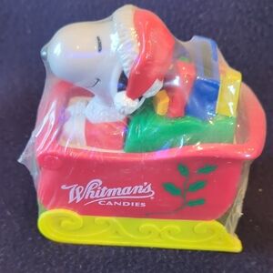 Snoopy Santa 1999 Whitman's Candies Sleigh Toy